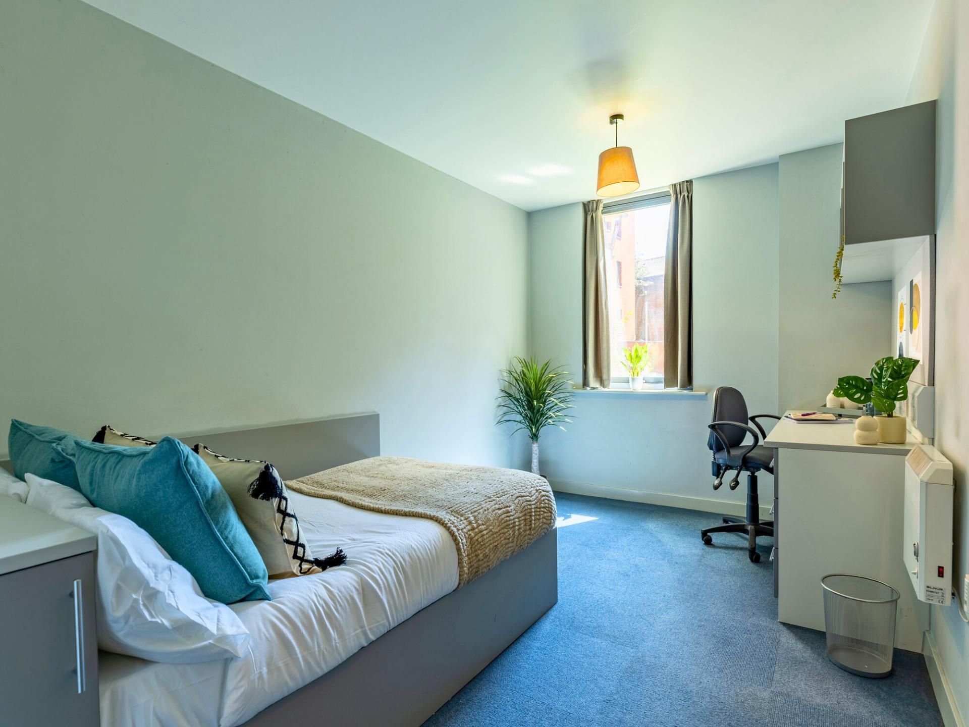 Gold Ensuite